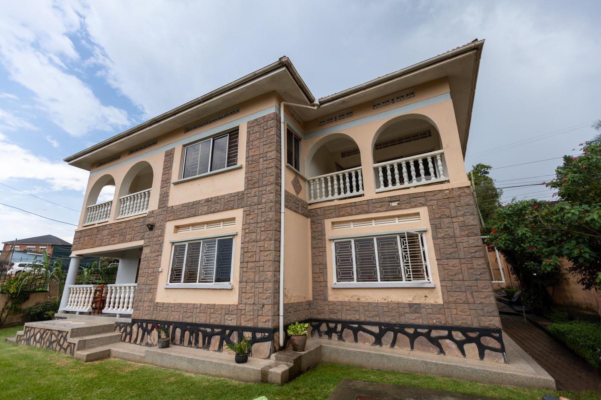 Luxury Acacia Villa With Kampala'S Best View المظهر الخارجي الصورة